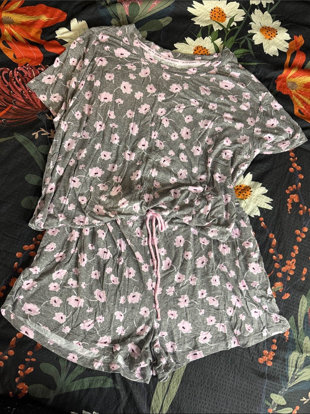 Joyspun L Women's Floral Drawstring pajamas  - Pink on Gray cherry blossom